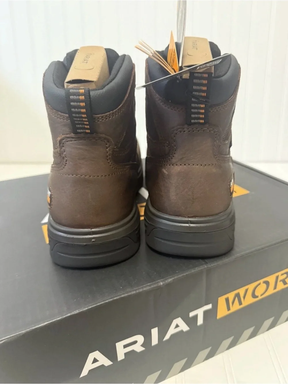 Ariat Men’s Turbo 6” H20 Carbon Toe Leather Work Boots size 9.5D